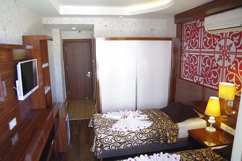 Bayar Garden Beach Hotel Alanya Exteriör bild